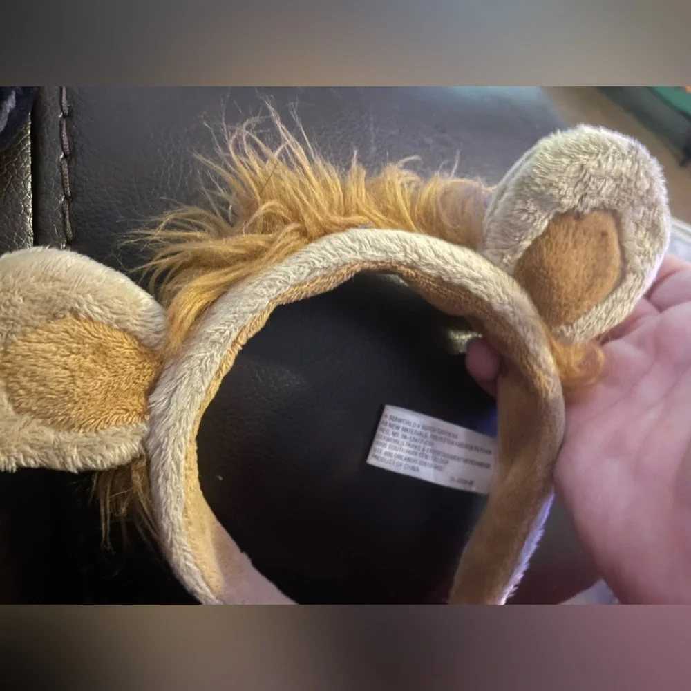 Busch Gardens toddler lion headband Halloween Ideas 🎃👻💀